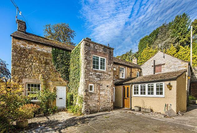 The Artists Loft - A Superb Cottage Sensitively Converted From A Grade II Listed 17Th Century Building Bakewell Exteriör bild